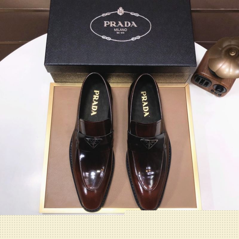 Pra*a leather shoes
